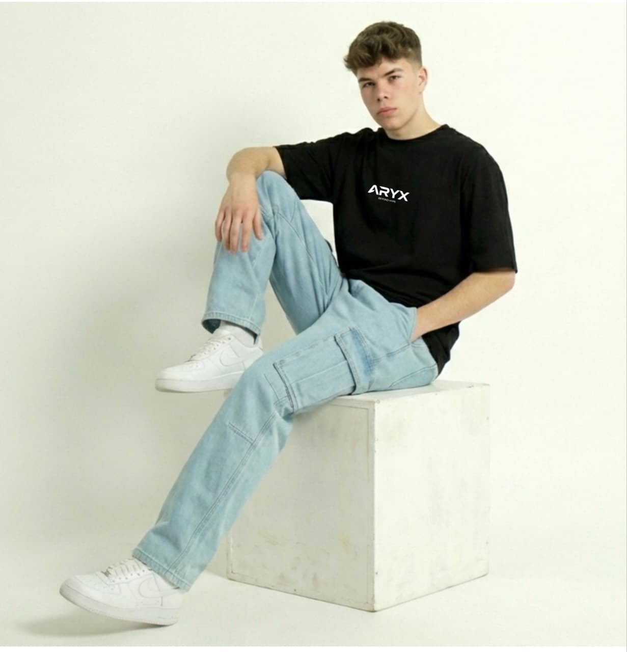 ARYX "Victory" Oversized Tee - BLACK